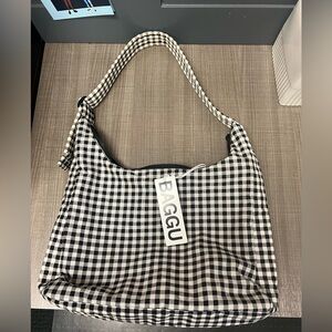 NWT Baggu Large Nylon Shoulder Bag